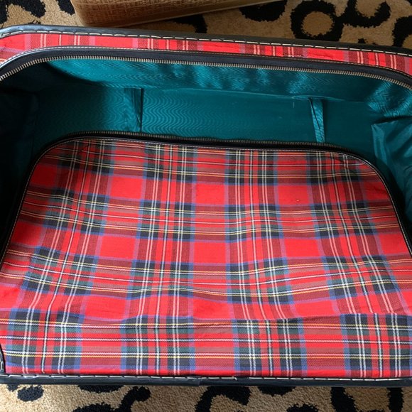 Midcentury Vintage Christmas Plaid Suitcase, 23 x 15 x 6 - Picture 3 of 11